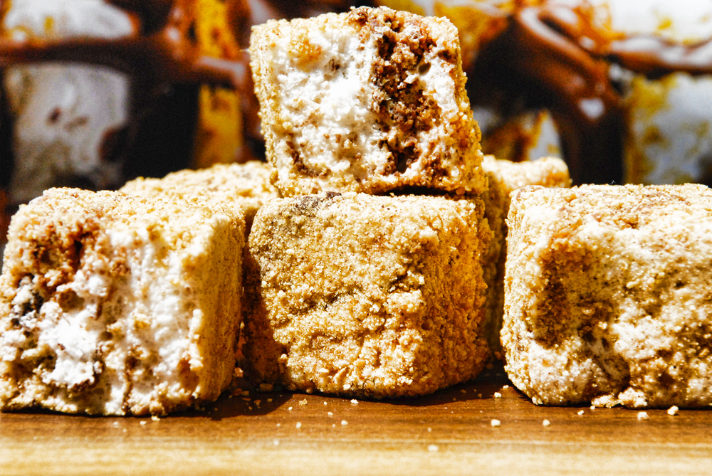 The Ultimate S’mores Gourmet Marshmallow Pops